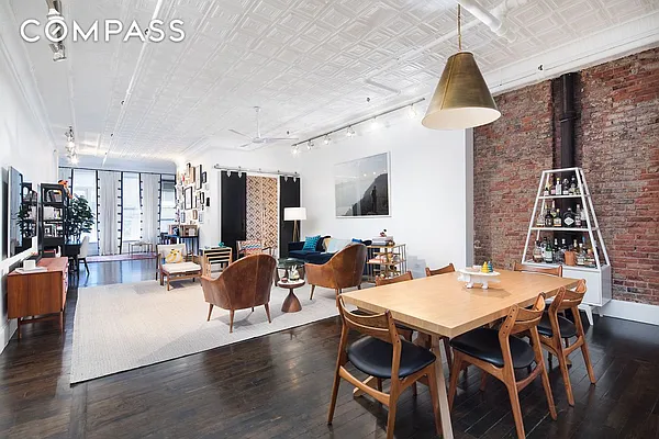 Sold by Compass | media 1