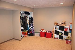 5th image of 784 E Lavina Dr
