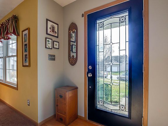3rd image of 4004 Firestone Way