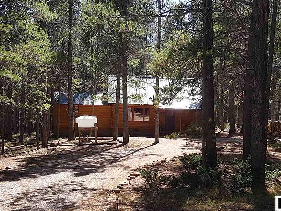 2nd image of 465 Columbine Dr