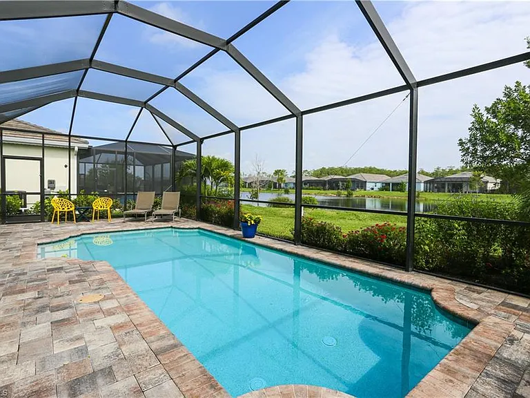 16579 Crescent Beach Way — Photo 2