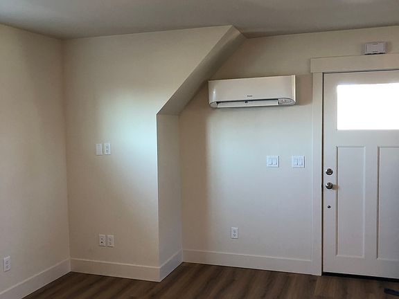 5th image of 1001 NW 45th St #1003