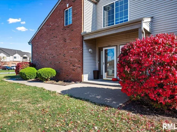 4563 N Thornhill Dr #106, Peoria, IL 61615