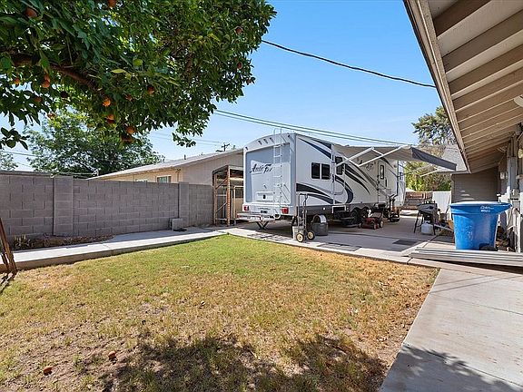 3rd image of 264 N Stapley Dr