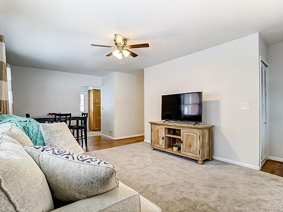 5th image of 307 Glen Oaks Dr