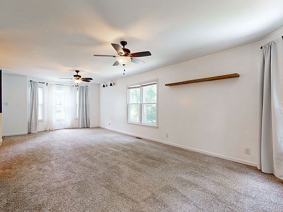 5th image of 3510 Clearwater Dr