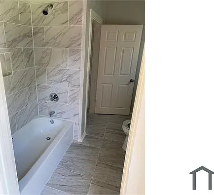 1294 Cartwright St #1 — Photo 22