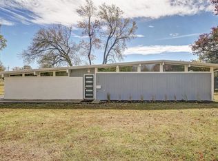 418 W 1st St, Mount Vernon, MO 65712