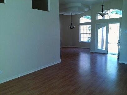 3rd image of 5364 Creekside Trl