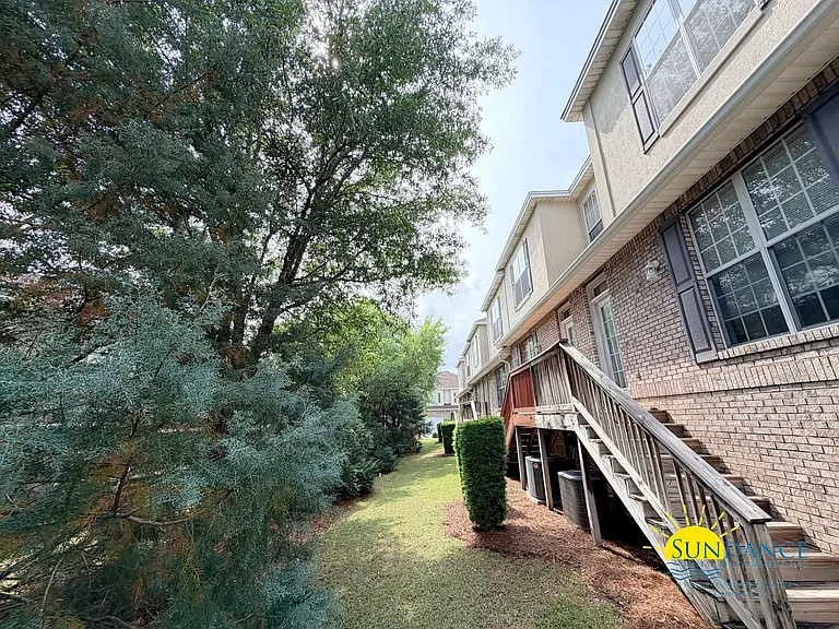 409 Nathey Ave — Photo 18