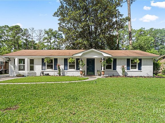 3rd image of 12715 Sunnybrook Road