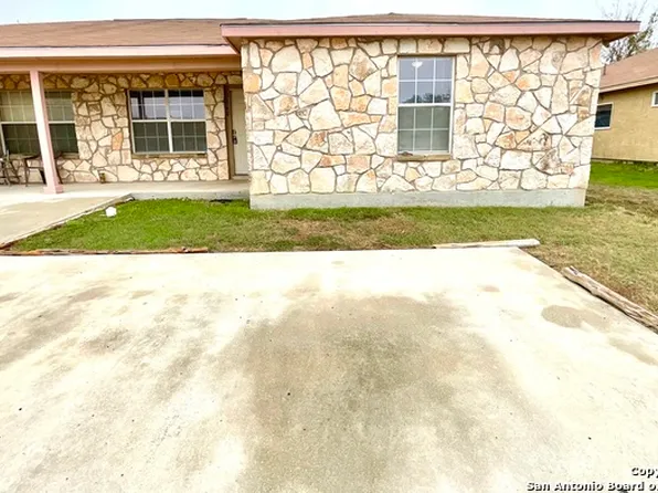 7560 Oak Chase, San Antonio, TX 78239