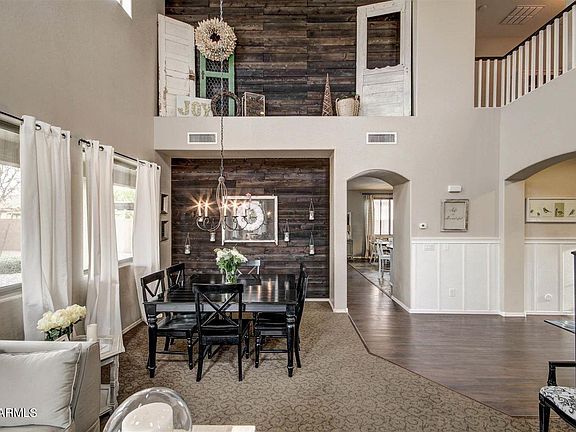 4th image of 2755 S Penrose Drive