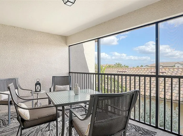 5710 Palmer Cir #201 — Photo 7