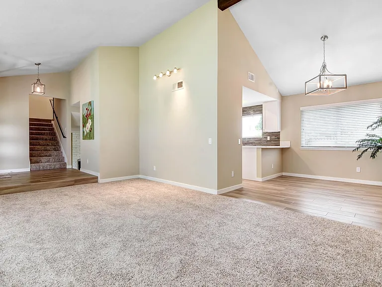 10344 Mignonette St — Photo 14