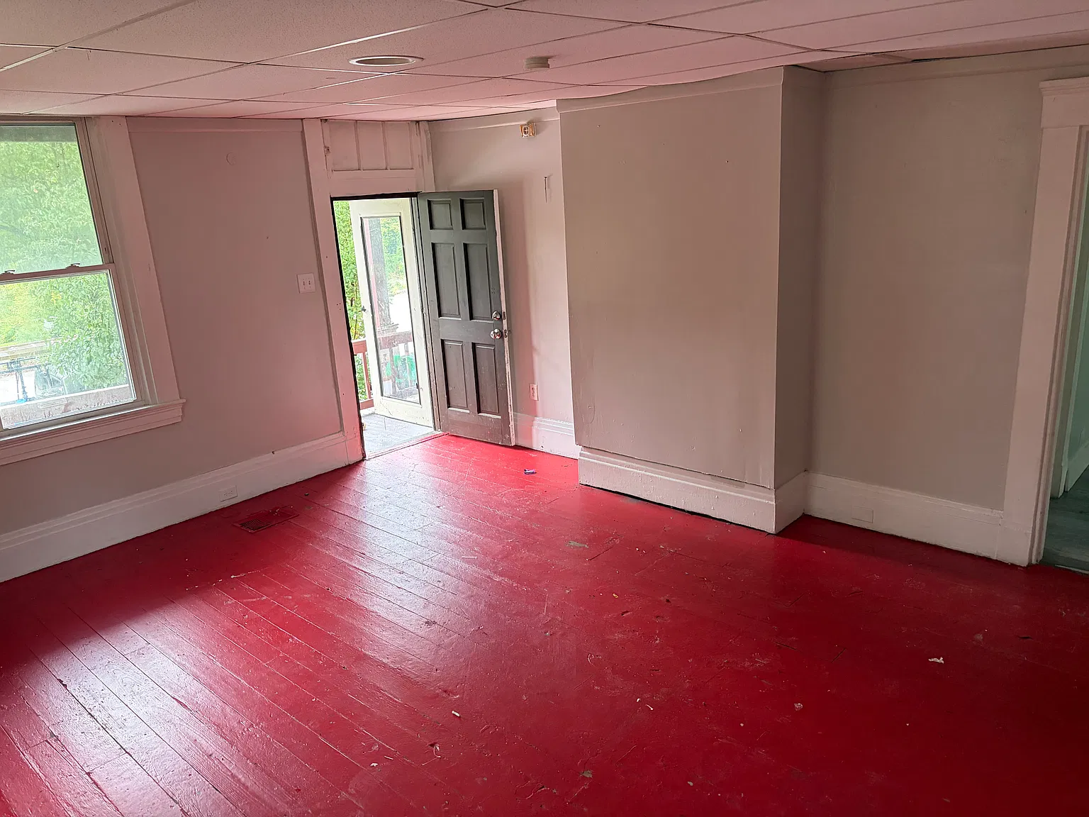 2 bed, 1100 sqft, $1,100 — Photo 4