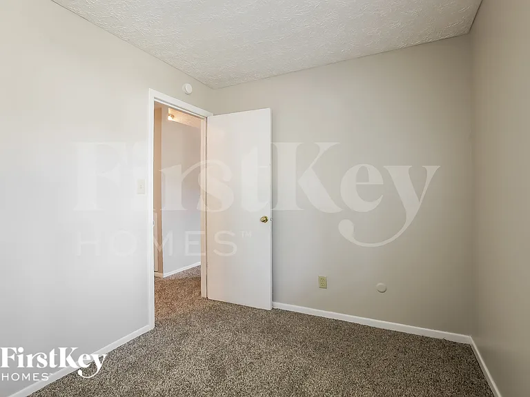 5607 Northport Dr — Photo 14