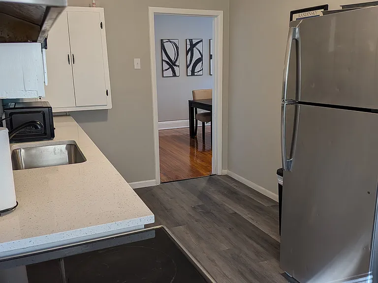 1011 Brooklyn Ave #1S — Photo 6