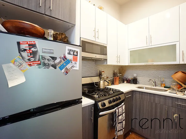 914 Hart St #2B — Photo 5