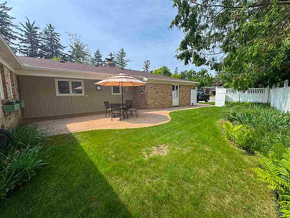 2nd image of 1180 Winnell Ct