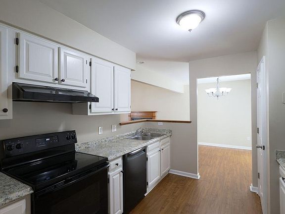 5th image of 207 Windy Ridge Ln