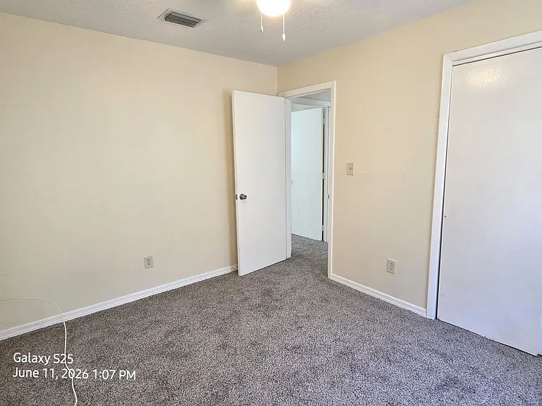 4575 47th Ct — Photo 7