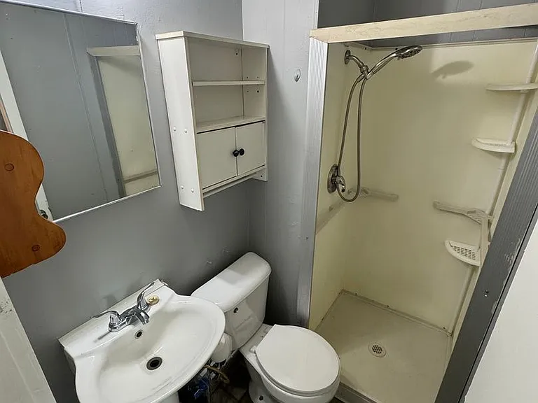 1304 Elizabeth Ave — Photo 5
