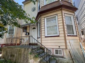 64 22nd Ave, Paterson, NJ