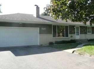 9329 Union Terrace Ln N, Maple Grove, MN 55369