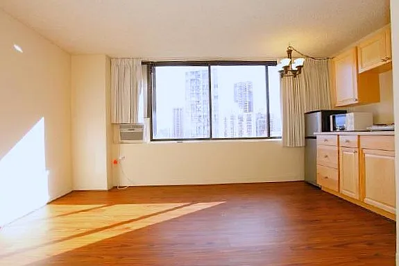 444 Niu St #12F — Photo 5