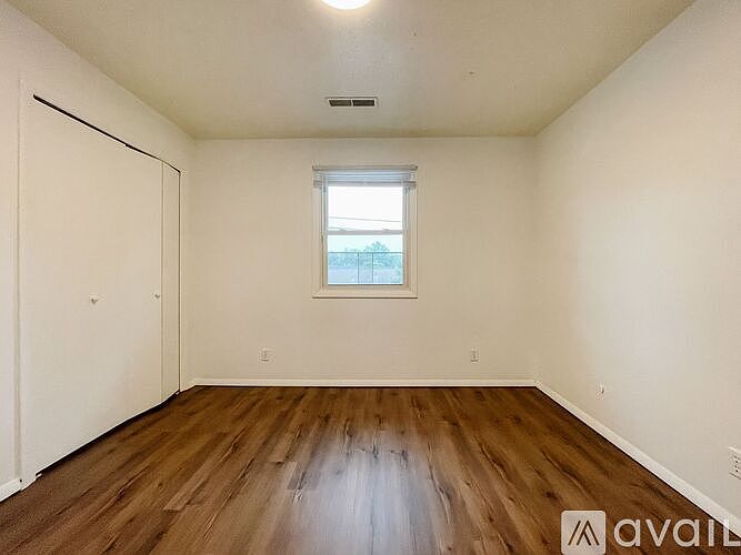 1st image of 2317 S Marsh Ave