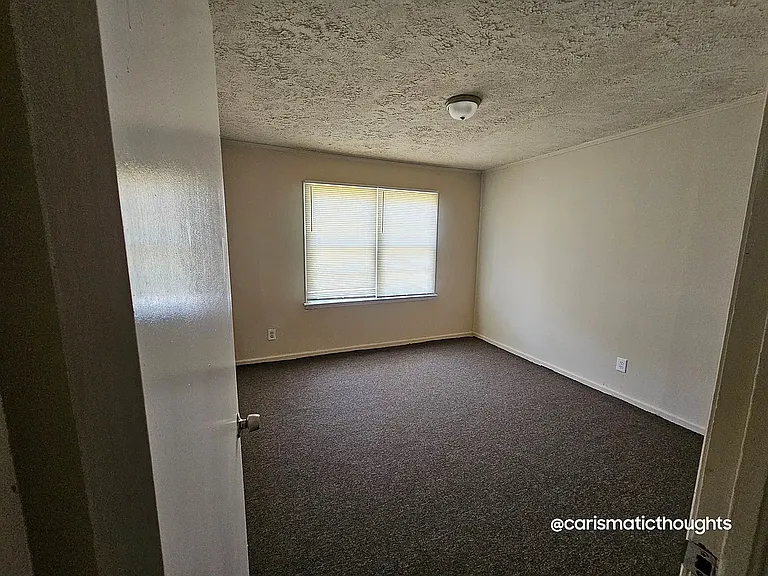 784 Villa Crest Ave — Photo 10
