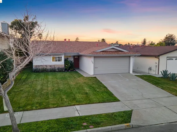 305 Sand Beach Rd, Alameda, CA 94501