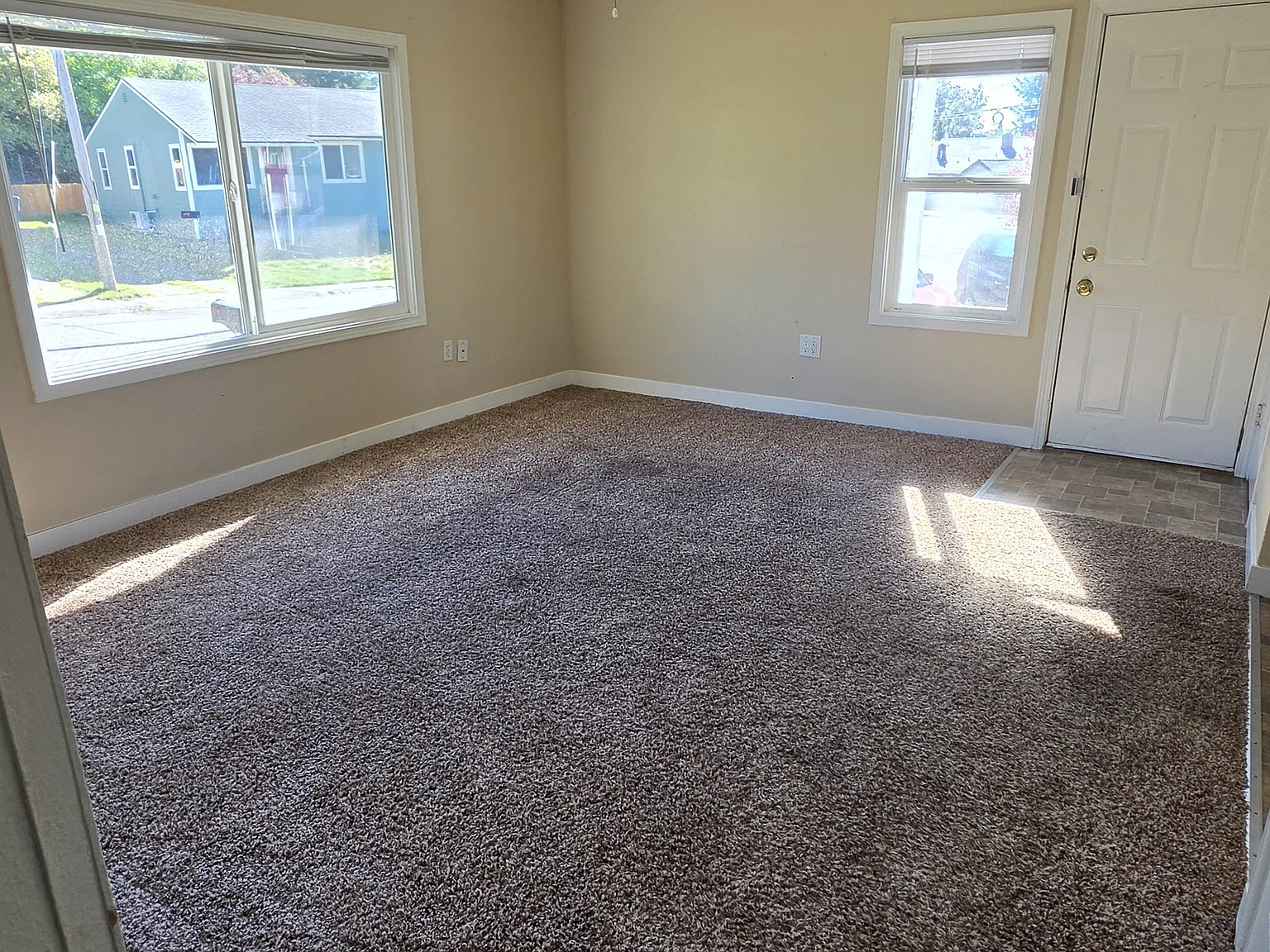 2 bed, 700 sqft, $1,750 — Photo 2