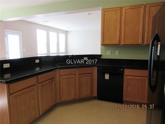3rd image of 357 Fox Blitz Ave #0