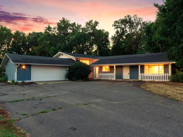 436 9th St S, Waite Park, MN 56387