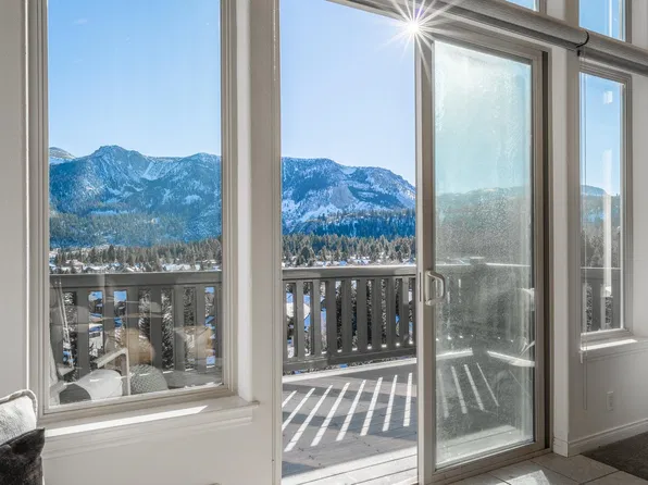 77 Panorama Dr, Mammoth Lakes, CA 93546
