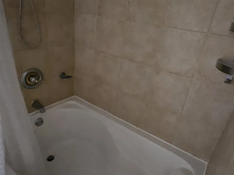 19501 W Country Club Dr #1013 — Photo 28