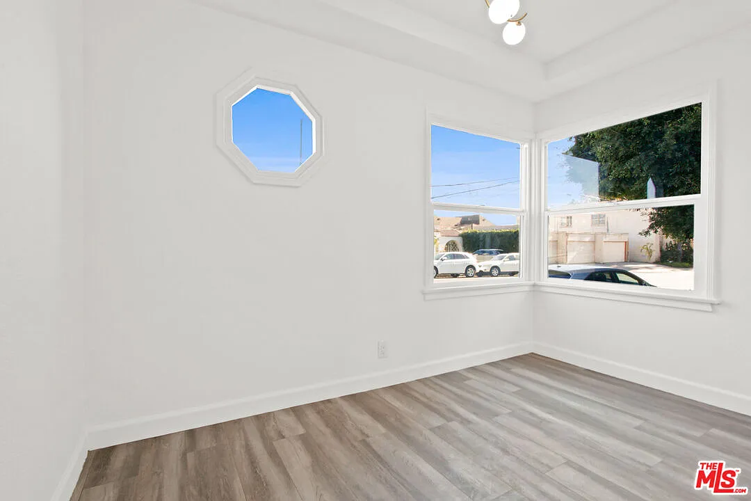 2 bed, 1.0 bath, 800 sqft, $2,795 — Photo 4