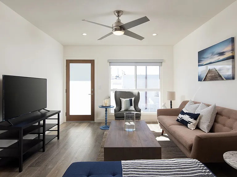 Pacific Apartment Homes — Photo 5