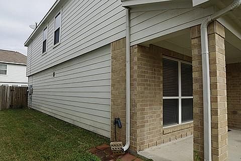 3rd image of 18439 Ranch View Trl