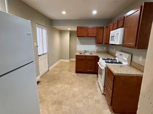 114 W Strawberry St FLOOR 1, Lancaster, PA 17603