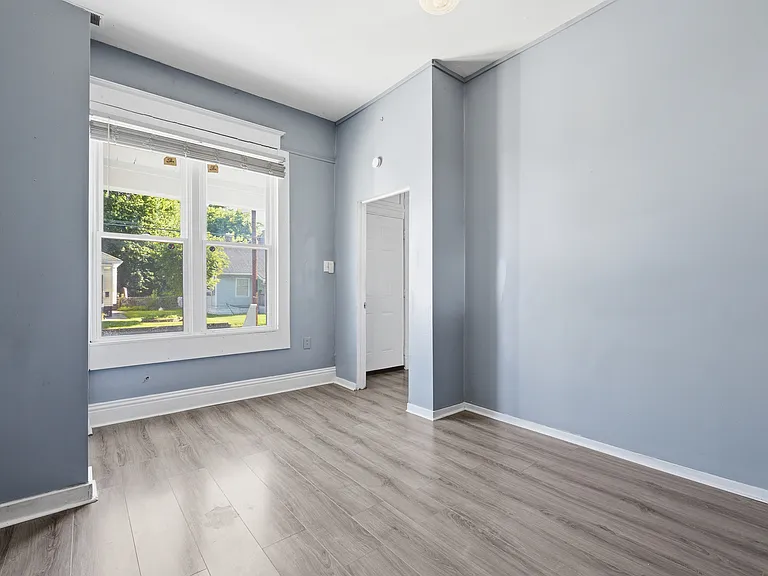 3420 W Jefferson St — Photo 27