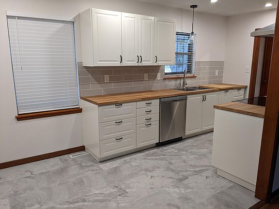5th image of 1512 Leslie Ln