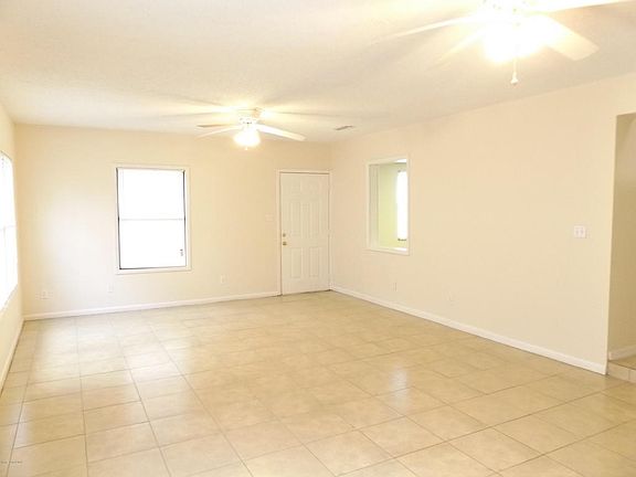4th image of 4455 Dickens Ave