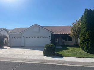 219 Mary Lou Ln, Fernley, NV 89408