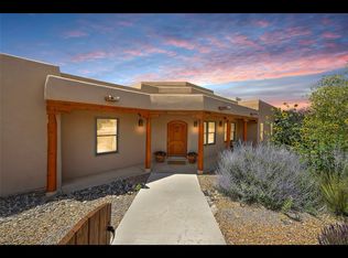 3402 Calle Viejo, Santa Fe, NM 87507