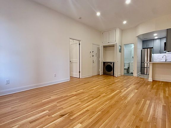 2nd image of 331 W End Ave #4F