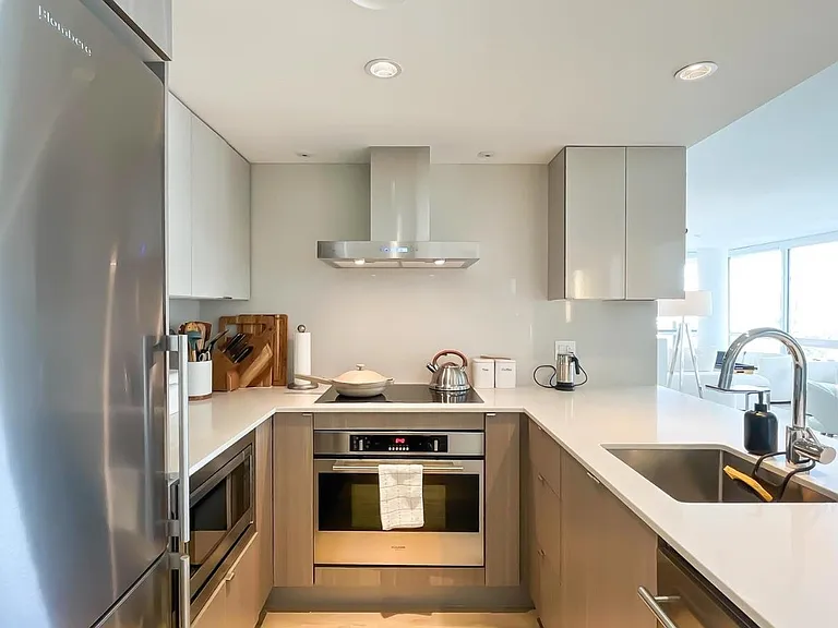 1788 Columbia St #1202 — Photo 3