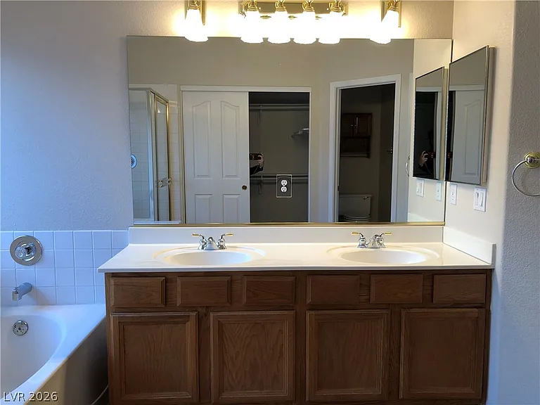 9724 Sandmist Ave — Photo 21